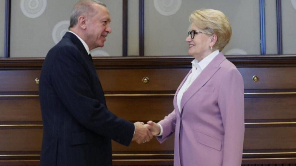 MERAL AKŞENER'İN, ÖZEL KALEM MÜDÜRÜ ESMA BEKAR'DAN ŞOK AÇIKLAMALAR!!!