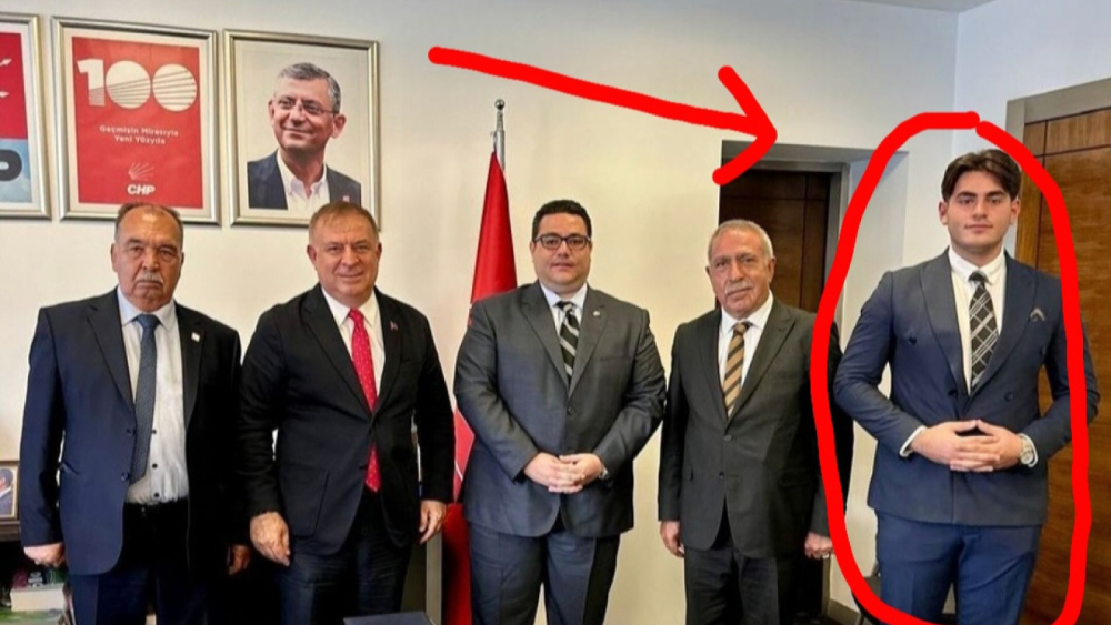 CHP Genel Merkezi,  Yapılacak Olan Tüzük Kurultayı Öncesi, Parti'de Etkin Noktada Bulunan Kişilerin, Belediye Personeli Olarak, Belediyelerde Çalışamayacağı İle İlgili Olarak, Madde Konulacağını Açıkladı!